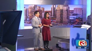 Arizona News Anchor in black boots - 5-Feb-2018