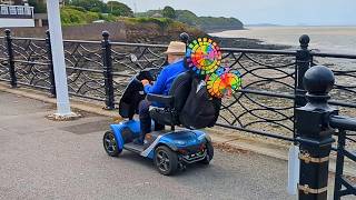 A Traditional Day at the British Seaside | Clevedon Pier 🍦