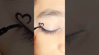 Heart Eyeliner look 😍 #shorts #aayinai #eyeliner