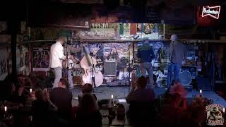 'Huckleberry Five' live aus dem Rattlesnake Saloon