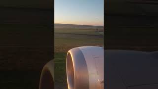 Ryanair b737 max 8 landing at memmingen airport