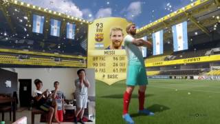 Pranking my friend that i got Messi in a Pack!!! (Amazing reaction)