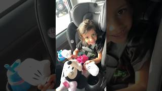 “Happy and You Know It” Rave-edition Car Seat Dance Party With Minnie Mouse #MinnieMouse #dance