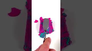 Do Kinetic Sand Colors mix Pink + Green #colormixing #oddlysatisfying #kineticsand #satisfying #asmr