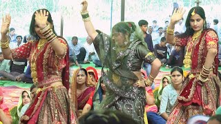 बायरल डांस भाभी का || साबन के महीने में भाभी ने किया सुन्दर डांस Super Dance || मंजेश शास्त्री जी