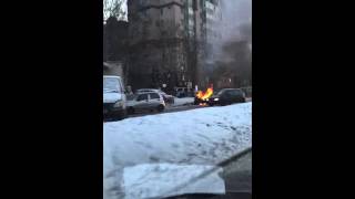 Автомобиль сгорел на Луначарского в Петербурге 29 02 16