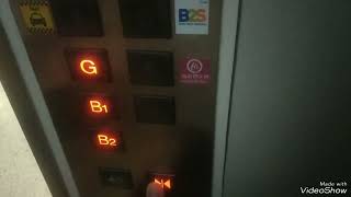 2 Misubishi elevators at Central Rama 3 Bangkok Thailand (8th floor access)