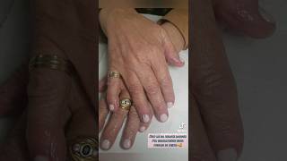 #mamma #semipermanente #passioneunghie #nailfor #manicure #nailsnails #instanails #nails #unghie