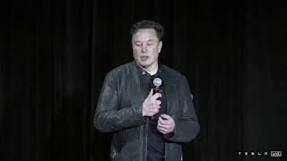 Elon Musk reveals the Tesla Bot