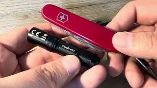 I bought the perfect EDC flashlight Fenix E01 review