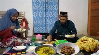 Aktivitas Hidup Di Desa, Memasak Sayur Terong Tahu, Sambal Pete Dan Tempe Goreng Menu Berbuka Puasa