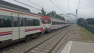 Renfe Cercanías 446 saliendo de Las Zorreras destino El Escorial. Enero 2024