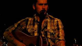 Matt Mason performs Sing me Back Home