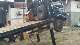 mini selfloder tronton buat angkut alat berat komatsu pc78