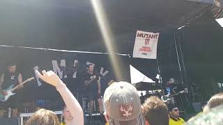 The Amity Affliction - Don't Lean On Me (live Toronto Warped Tour 2018)