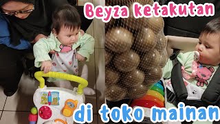 BEYZA MAU BELAJAR JALAN, SEPUPU BEYZA IKUT MILIHIN MAINAN