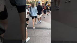 Straight 🔥 at Disneyland! Hit that sub button for me🙏 #shorts #disney #sneakers