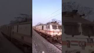 🔥#overtake 🔥#coromandelexpress #viralvideo #indianrailways #wap7 #travel #irctc #kolkata #kharagpur