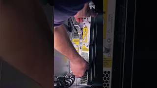 Replacing a Faulty Power Supply in Enterprise Storage 😳🖥️🧑‍🔧 #shorts #technology #datacenter