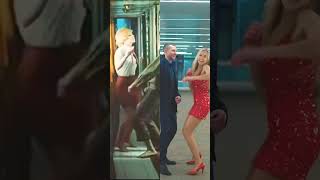 Проводница vs Medkova #dance #funny #проводница #medkova #танец #смешно #юмор #медкова