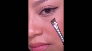 Eyeliner tutorial