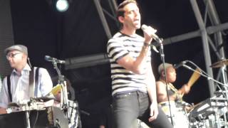 MIKA - Relax, live @ Lovebox 17/06/2012