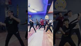 Chaiyya Chaiyya_Shahrukh Khan #shahrukhan #malaikaarora #youtubeshorts #tiktok #dance #trend #viral