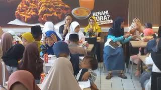 Hits Chicken diserbu anak² yatim Komunitas Songgo Bareng Kudus 25 Agustus 2024.