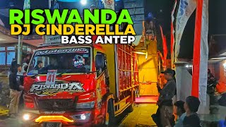 RISWANDA Putar DJ CINDERELLA Di Pantau Langsung Boss Besar Dan Boss Kecil