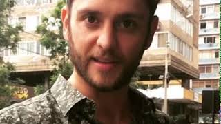 Christopher von Uckermann manda un abrazo para su  fan