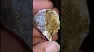 حجر عقيق شجري ذهبي خام Raw gold agate stone