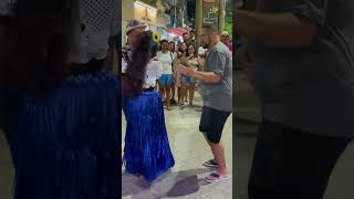 Turista tentando conquistar Karolina #portodegalinhas #dança #conquista