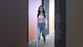 beautiful girl chinese street fashion  #shorts #trending #trendingshorts #shortvideo #beautiful