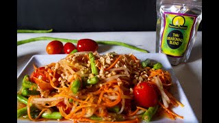 Papaya green salad