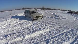 Братуха Первый раз в жизни пробует зимний дрист на ВАЗ 2104 Майонез, крутит зимние пятаки