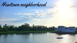 went around newtown neighborhood via golf cart| reverse setting| what a beautiful lake