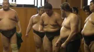 UFC Fighter Roy Nelson training Sumo Wrestler