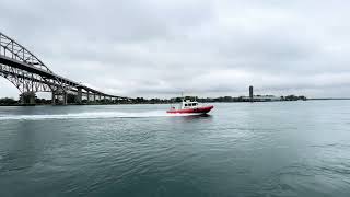 Huron Pride || Pilot Vessel @ The Blue Water Bridge In Port Huron, MI  🌉