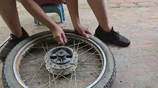 Genius Girl Repairs An Restores a Severely Damaged Old Motorbike / Fix Wave 110 Car Engine