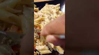 same pasta with two different ways #shorts #whitesaucepasta #vegpasta