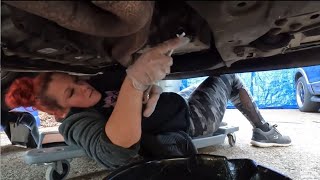 Wife Changes Oil! How To Change Oil on a 2009-2017 Chevrolet Traverse!! Quick and Easy! Step by Step