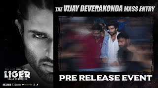 Vijay Deverakonda Mass Entry @ Liger Pre Release Event | Puri Jagannadh | Ananya Panday