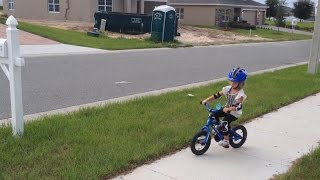 Noëlle biking