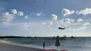 Boeing 777 Landing in Aruba (2nd)