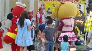 jollibee&hetty