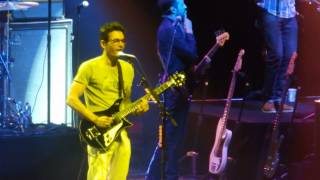 John Mayer close up live @ the ziggo dome singing wildfire