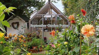 A cosy September potter in the cottage garden 🌻