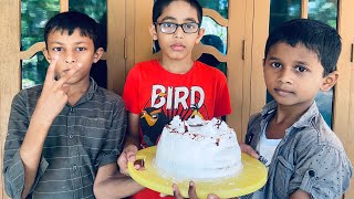 ഒരു അടിപൊളി White Cake ഉണ്ടാക്കിയപ്പോൾ 🍥🎂| Cake Making |Three Brothers 2.0| Monu | Hadi | Kuttoos