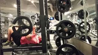 Close grip floor press