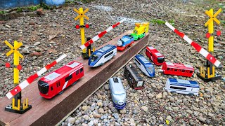 Unboxing dan Merakit Takara Tomy Skyliner Super Cepat dan Thomas And Friends